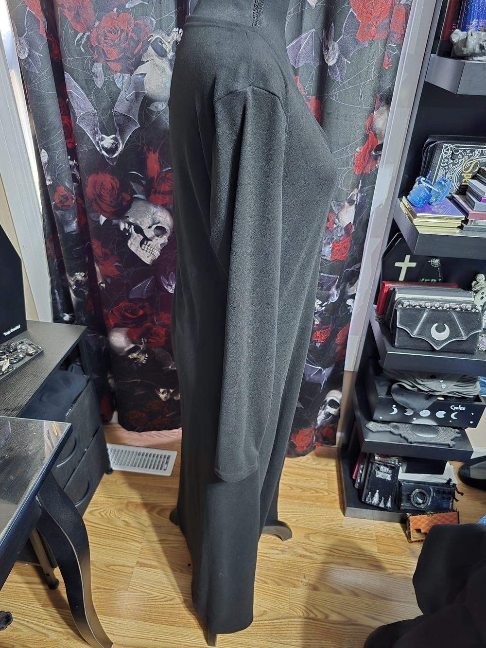 Black Long-Sleeve V-Neck Button-Front Maxi Dress - Picture 3 of 6